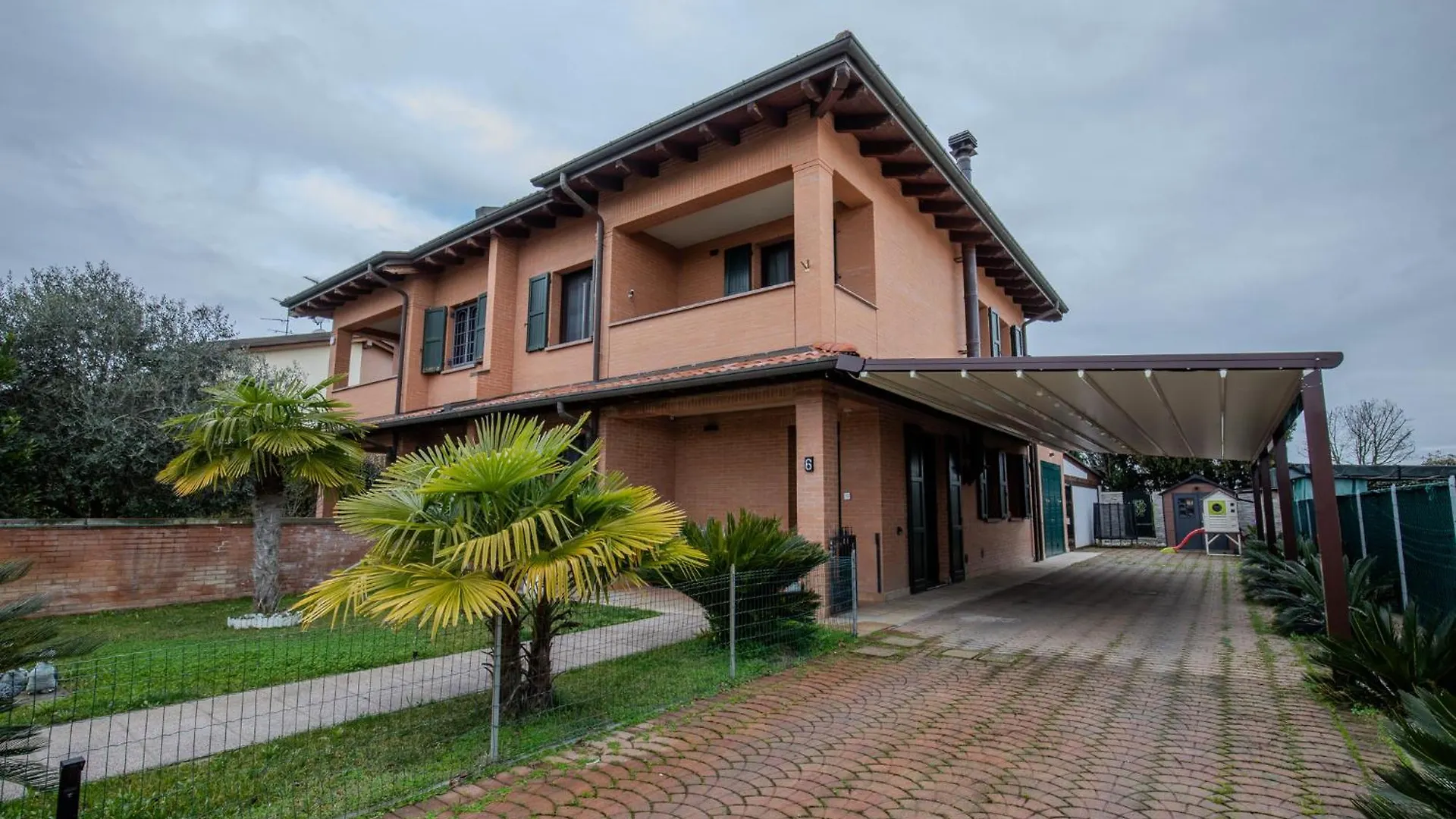 Villa Melanie contacts